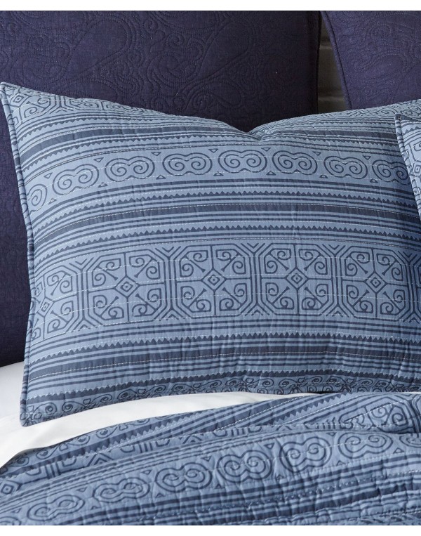 Chic Twin Quilt Set in 2-Piece Collection