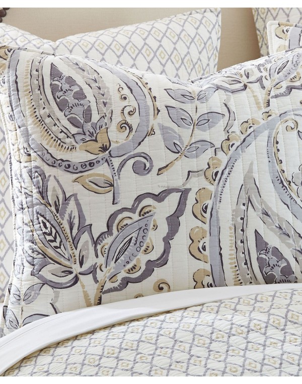 Chic 2-Piece Quilt Set for Twin Beds